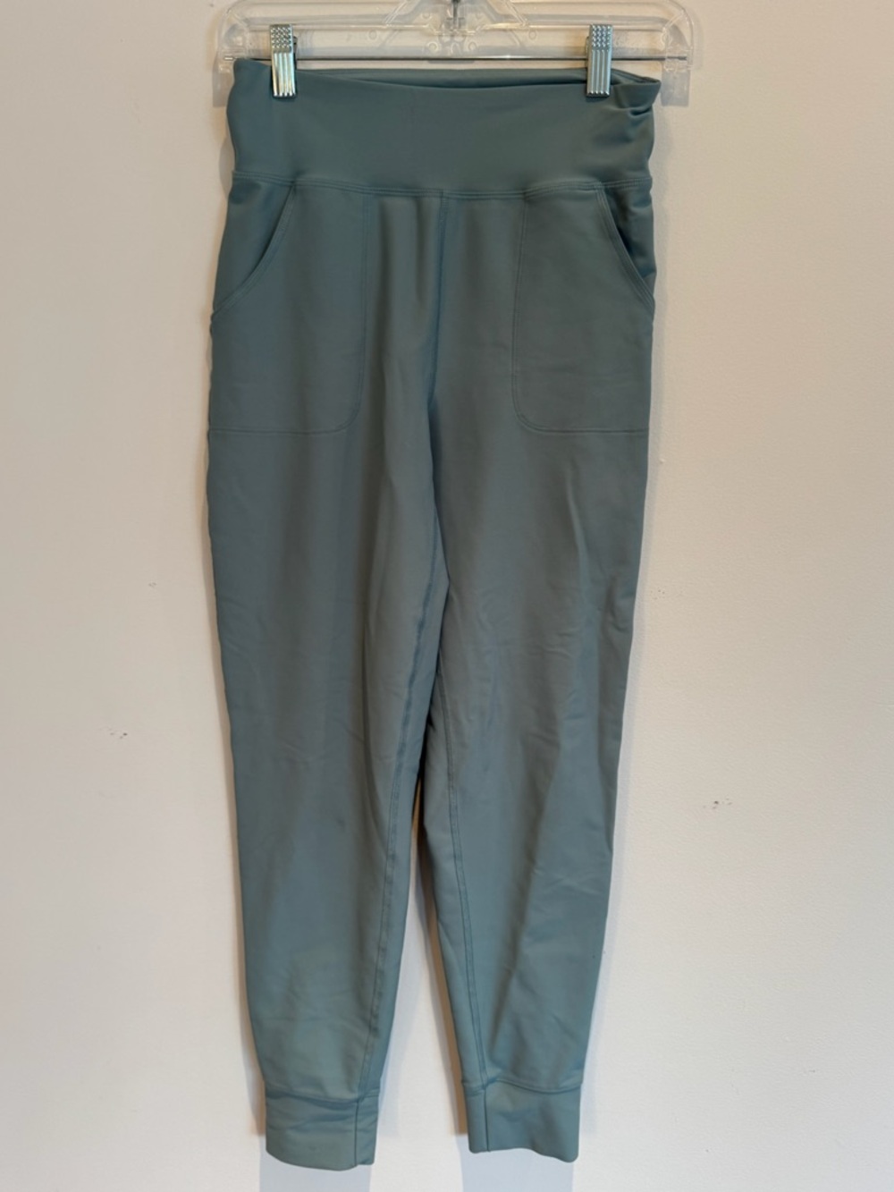 Girls’ Old Navy Active PowerSoft Leggings in Sage Green, Size XL (14-16)